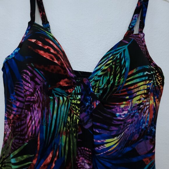 Miraclesuit Tropicat Marina Underwire Tankini Top - Picture 3 of 16